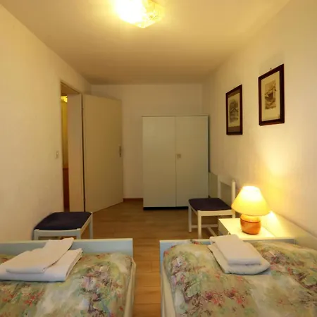 Apartment Amici Appartement-fewo 4-bettwohnung Nr- 4 By Interhome Saas-Fee